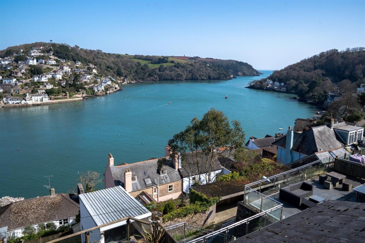 Uphigh - Elevated Family Home With Stunning River Views ダートマス エクステリア 写真