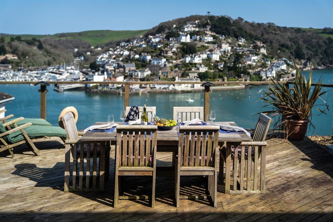 Uphigh - Elevated Family Home With Stunning River Views ダートマス エクステリア 写真