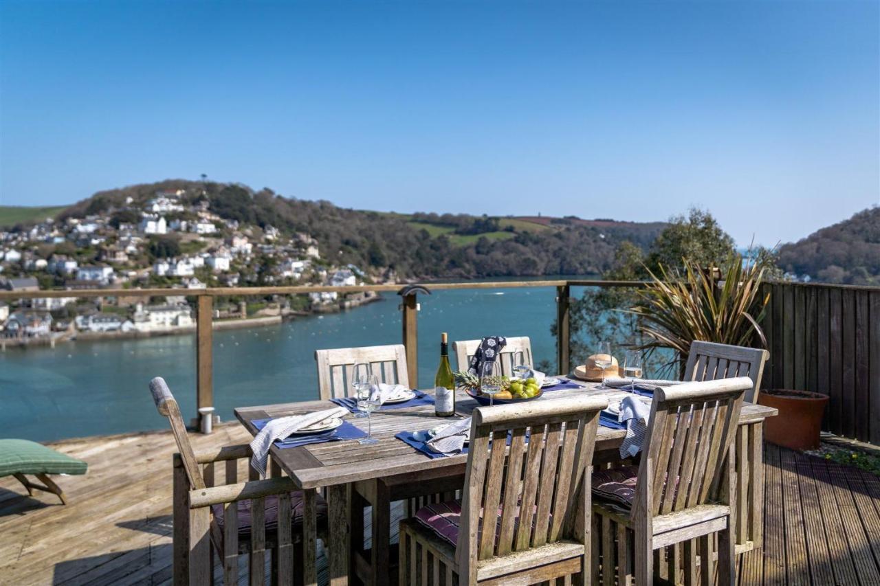Uphigh - Elevated Family Home With Stunning River Views ダートマス エクステリア 写真